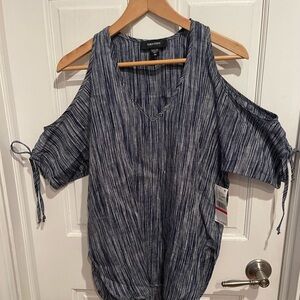 Karen Kane Linen Navy and White Cold Shoulder Tie Sleeve Blouse XS NWT